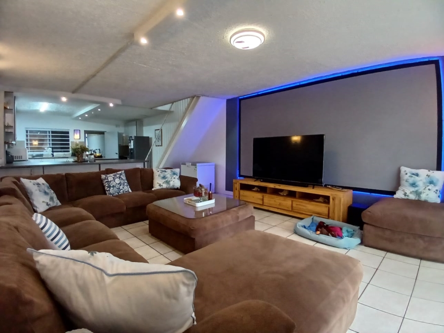 3 Bedroom Property for Sale in Cambridge West Eastern Cape